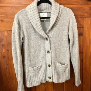 Stylish Grey Aerie sweater